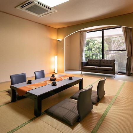 Отель Kujyukushima Seaside Terrace Сасебо Экстерьер фото